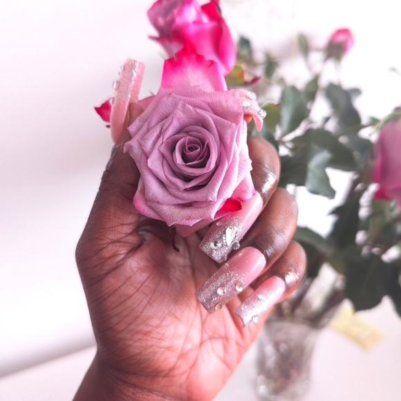 Elegant Pink and Silver Glitter Nails - Handmade - Picture 1 of 2